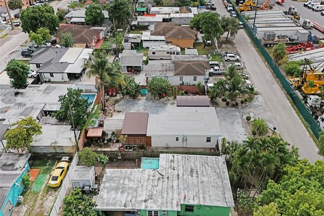 10529 NW 37th Ave, Miami, FL 33147