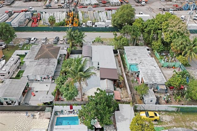 10529 NW 37th Ave, Miami, FL 33147