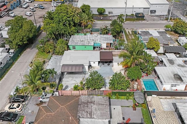 10529 NW 37th Ave, Miami, FL 33147