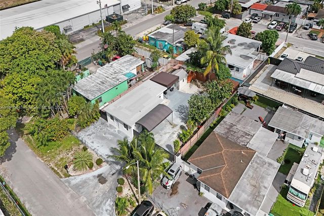 10529 NW 37th Ave, Miami, FL 33147