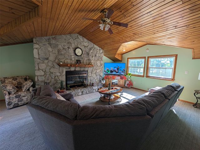 1109 NAGLE Road, Erie, PA 16511
