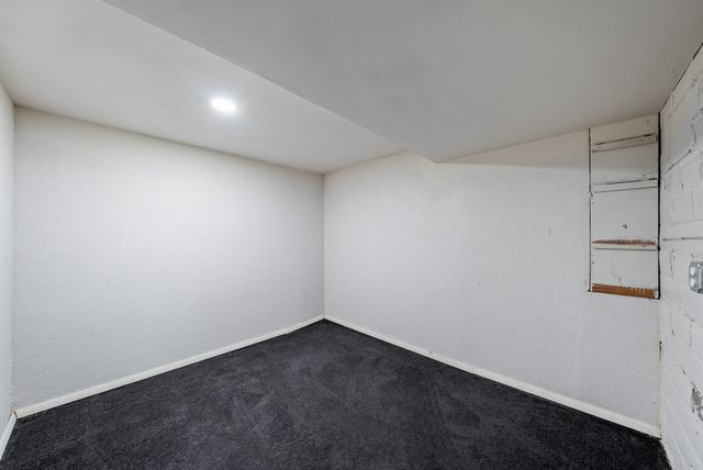 6202 SW 12th Street, Des Moines, IA 50315