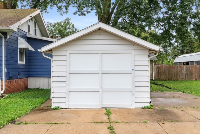 6202 SW 12th Street, Des Moines, IA 50315