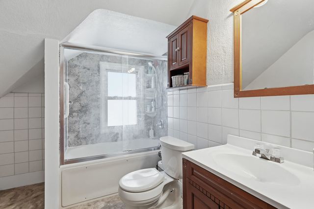 3103 Fairview Street, Davenport, IA 52804