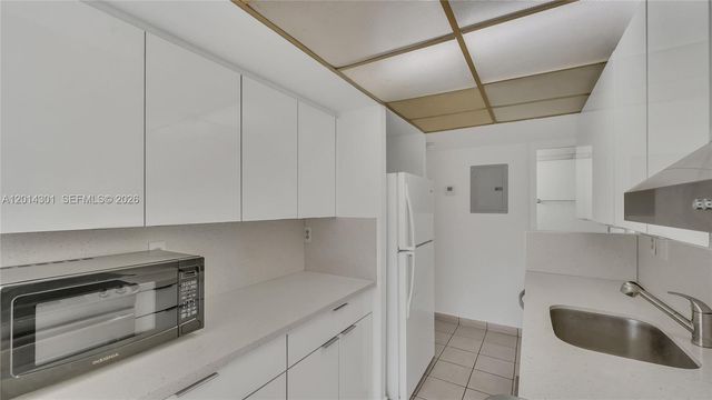 9390 W Flagler Street 210A, Miami, FL 33174