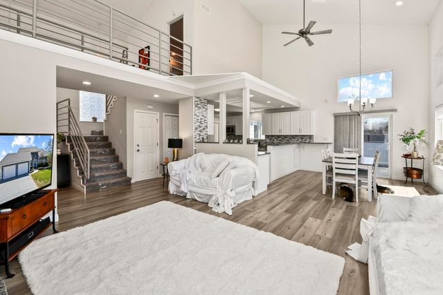 1952 Pointe Royale Drive, Branson, MO 65616