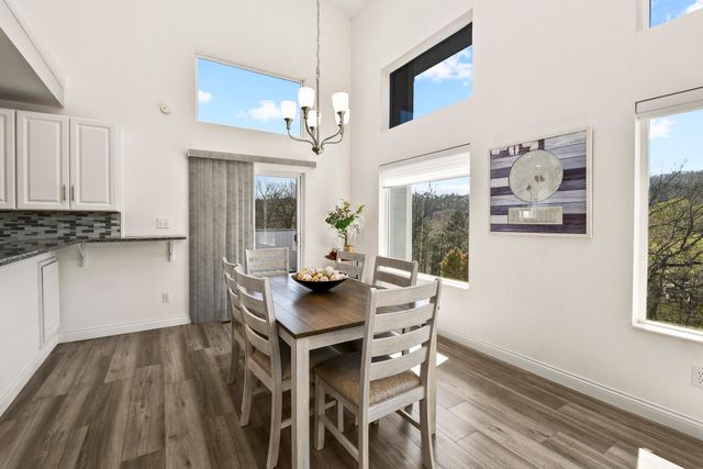 1952 Pointe Royale Drive, Branson, MO 65616