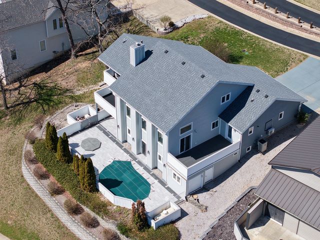 1952 Pointe Royale Drive, Branson, MO 65616