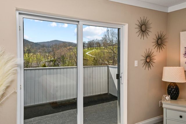 1952 Pointe Royale Drive, Branson, MO 65616