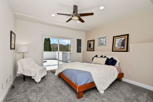 1952 Pointe Royale Drive, Branson, MO 65616