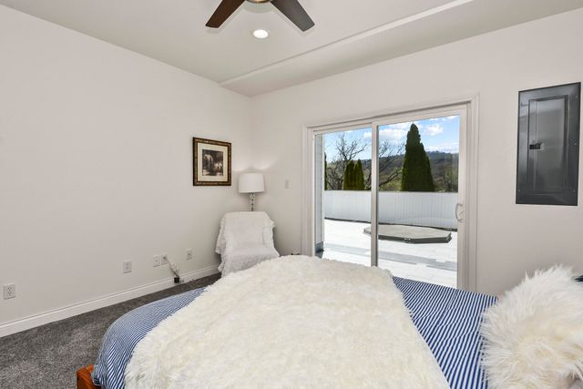 1952 Pointe Royale Drive, Branson, MO 65616