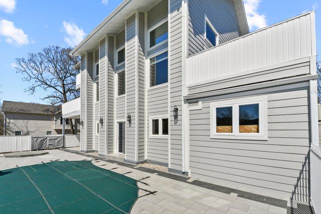 1952 Pointe Royale Drive, Branson, MO 65616