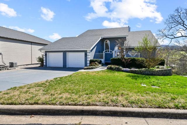 1952 Pointe Royale Drive, Branson, MO 65616