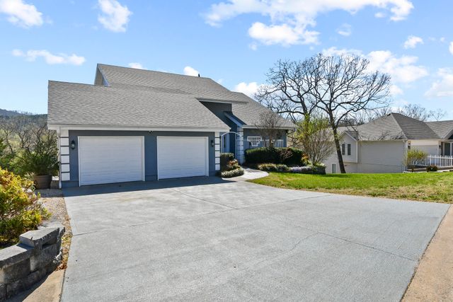 1952 Pointe Royale Drive, Branson, MO 65616