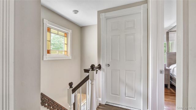 16 Clement Street, Glen Cove, NY 11542