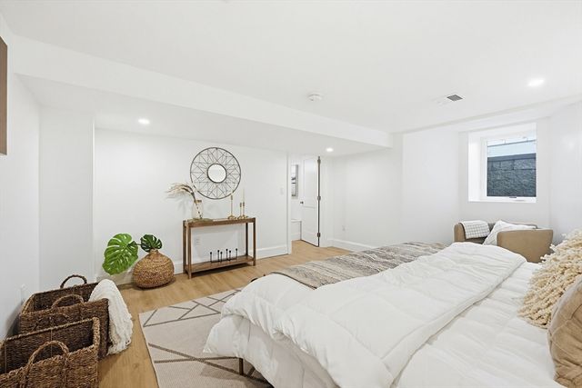 179 Main St 1, Medford, MA 02155