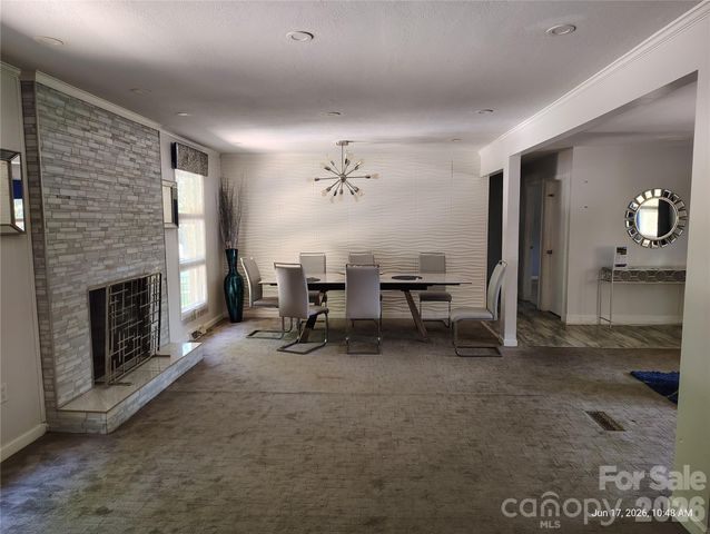 213 Lakeview Drive, Harrisburg, NC 28075