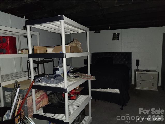 213 Lakeview Drive, Harrisburg, NC 28075