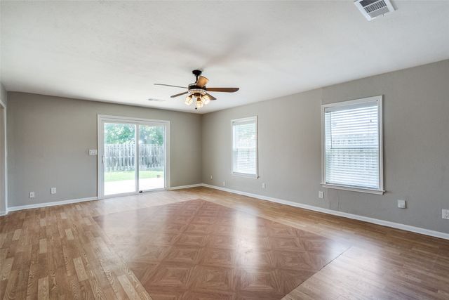 5405 Ragan Drive, The Colony, TX 75056