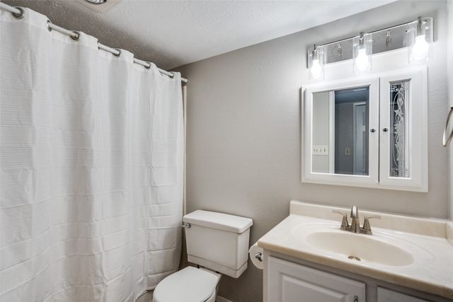 5405 Ragan Drive, The Colony, TX 75056