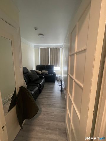 355 Greenwich Avenue 2A, Greenwich, CT 06830