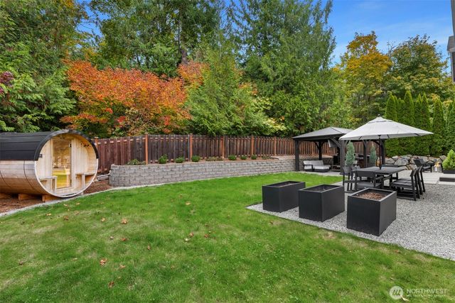 24046 SE 9th Court, Sammamish, WA 98075