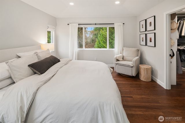 24046 SE 9th Court, Sammamish, WA 98075