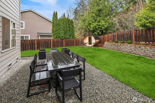 24046 SE 9th Court, Sammamish, WA 98075