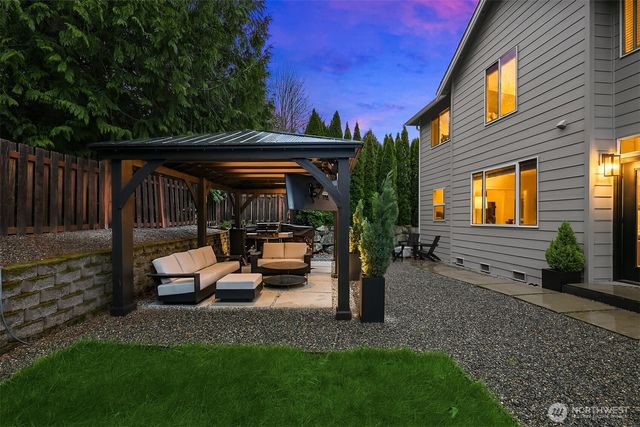 24046 SE 9th Court, Sammamish, WA 98075