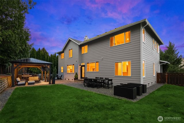 24046 SE 9th Court, Sammamish, WA 98075