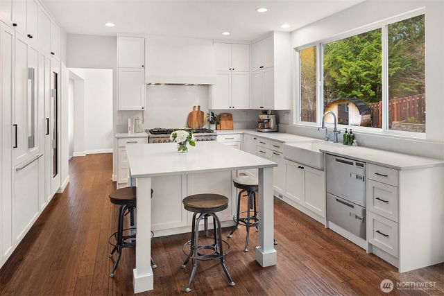 24046 SE 9th Court, Sammamish, WA 98075