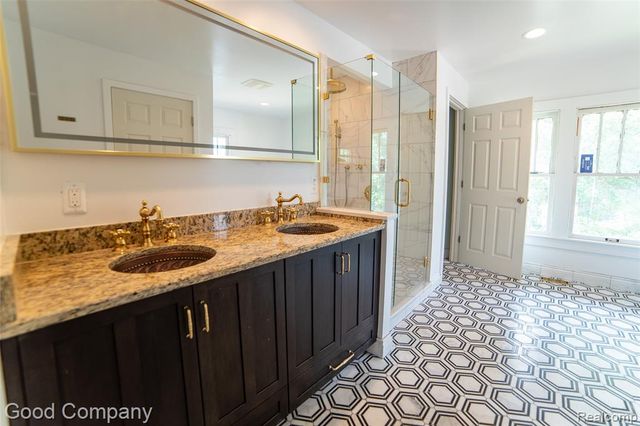 815 W 4th Street, Royal Oak, MI 48067