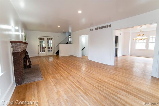 815 W 4th Street, Royal Oak, MI 48067