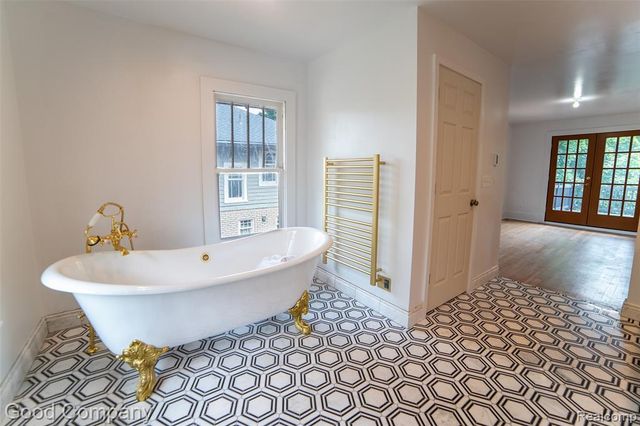 815 W 4th Street, Royal Oak, MI 48067