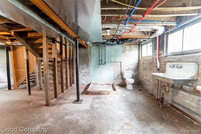 815 W 4th Street, Royal Oak, MI 48067
