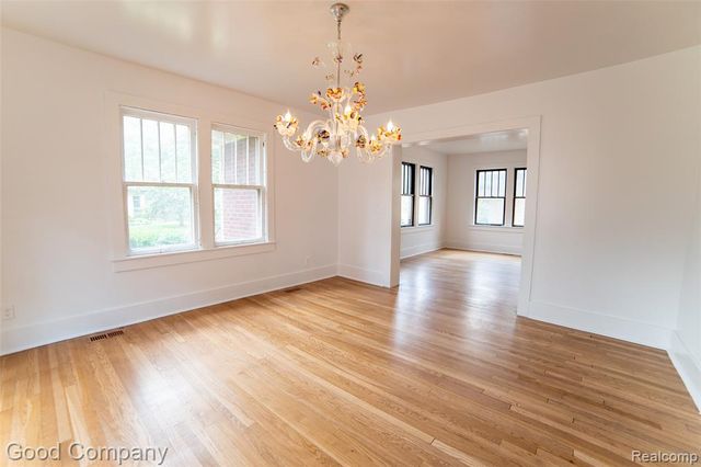 815 W 4th Street, Royal Oak, MI 48067
