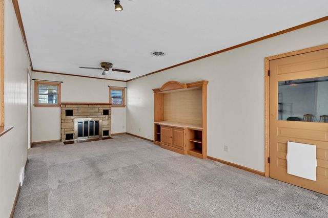 708 S Fabrique Dr, Wichita, KS 67218