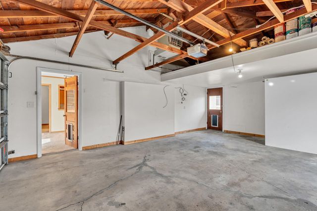 708 S Fabrique Dr, Wichita, KS 67218