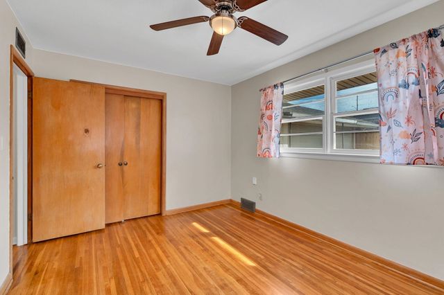 708 S Fabrique Dr, Wichita, KS 67218