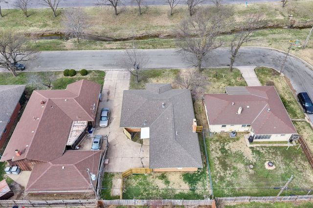 708 S Fabrique Dr, Wichita, KS 67218