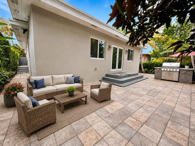 9156 Froude Ave, Surfside, FL 33154