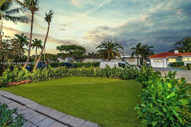 9156 Froude Ave, Surfside, FL 33154