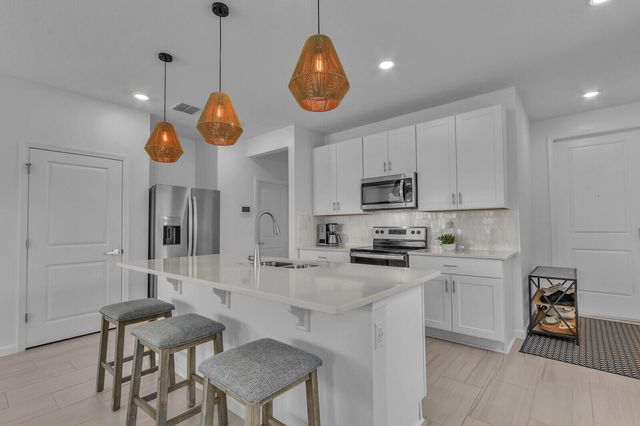 5624 SE Edgewater Circle, Stuart, FL 34997