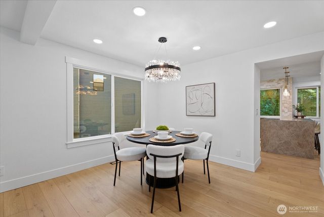17621 NE 138th Street, Redmond, WA 98052