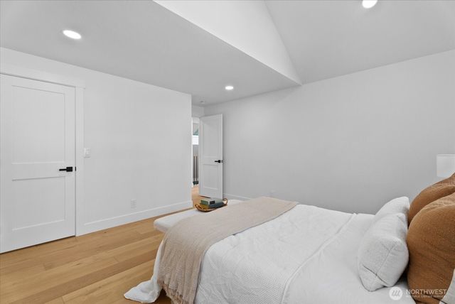 17621 NE 138th Street, Redmond, WA 98052