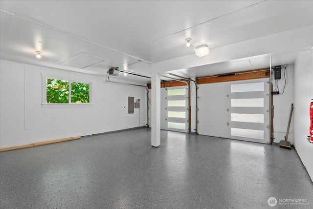 17621 NE 138th Street, Redmond, WA 98052
