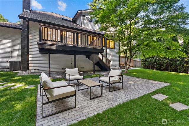 17621 NE 138th Street, Redmond, WA 98052