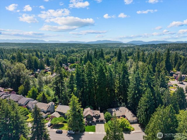 17621 NE 138th Street, Redmond, WA 98052