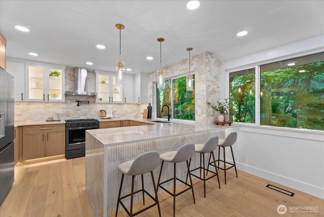 17621 NE 138th Street, Redmond, WA 98052