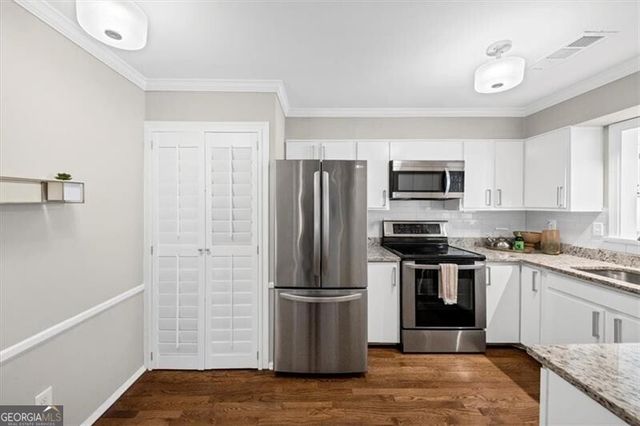 37 La Rue Place NW, Atlanta, GA 30327